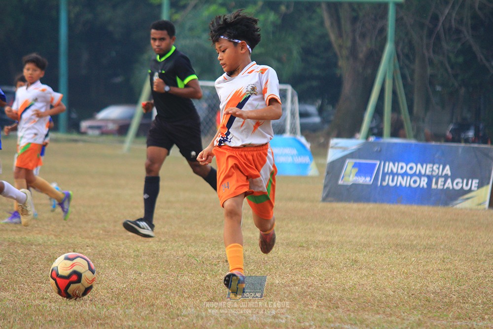 ijlu11 big8 190726 provision soccer school vs fifa farmel