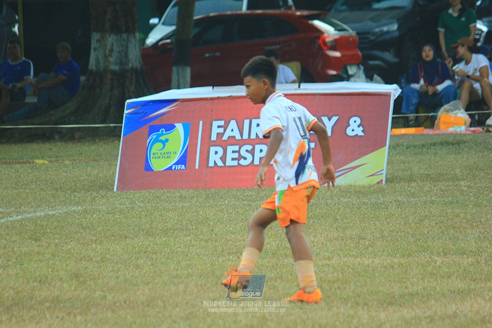 ijlu11 big8 190726 provision soccer school vs fifa farmel