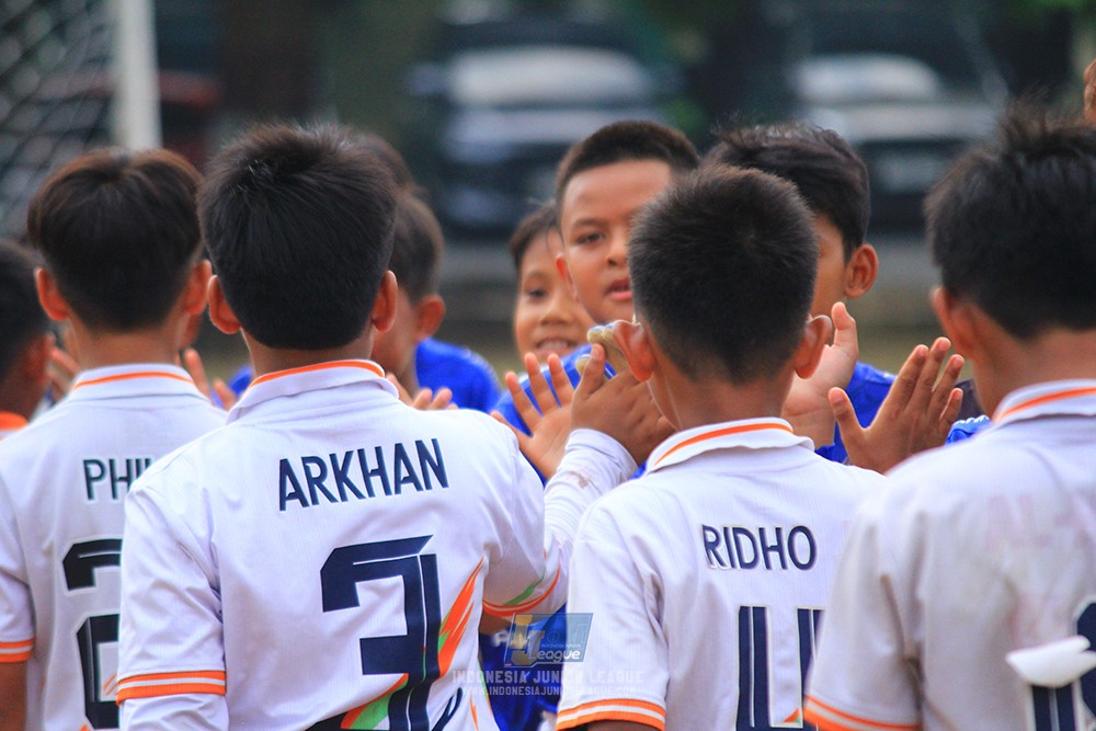 ijlu11 big8 190726 provision soccer school vs fifa farmel