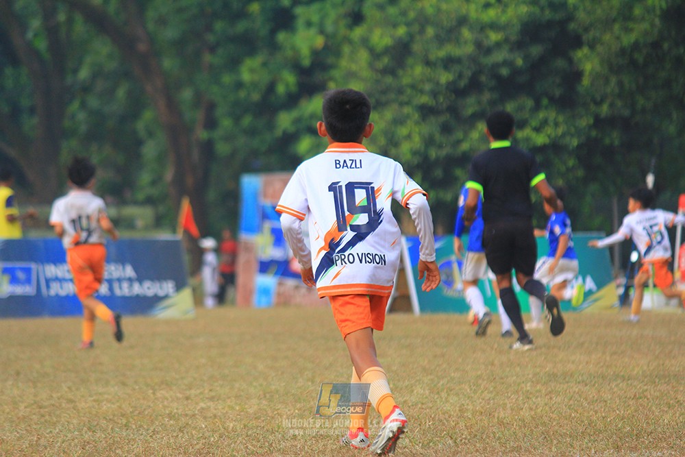 ijlu11 big8 190726 provision soccer school vs fifa farmel