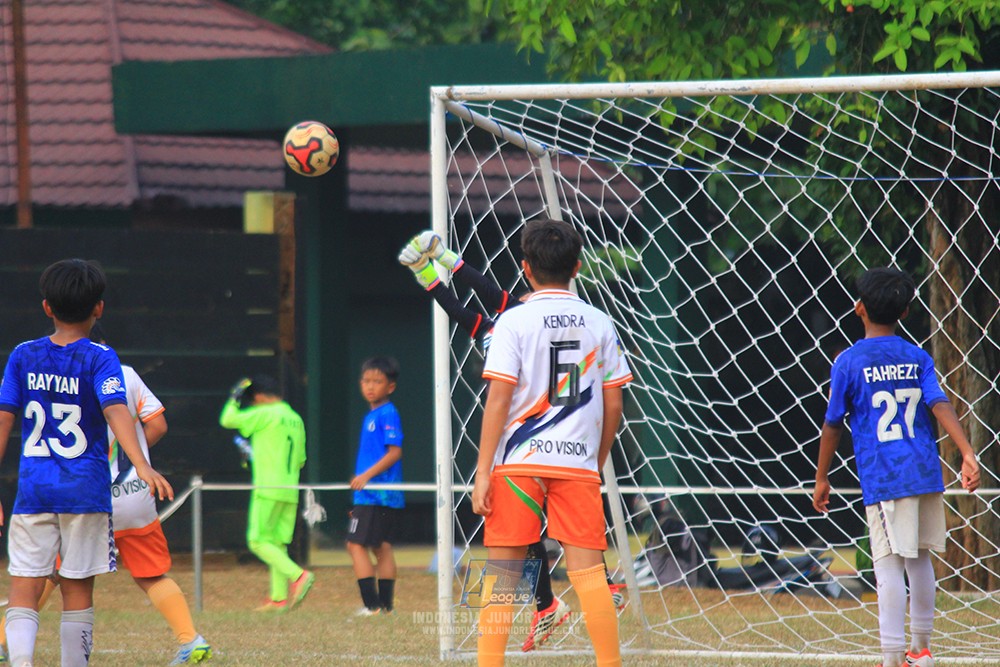 ijlu11 big8 190726 provision soccer school vs fifa farmel