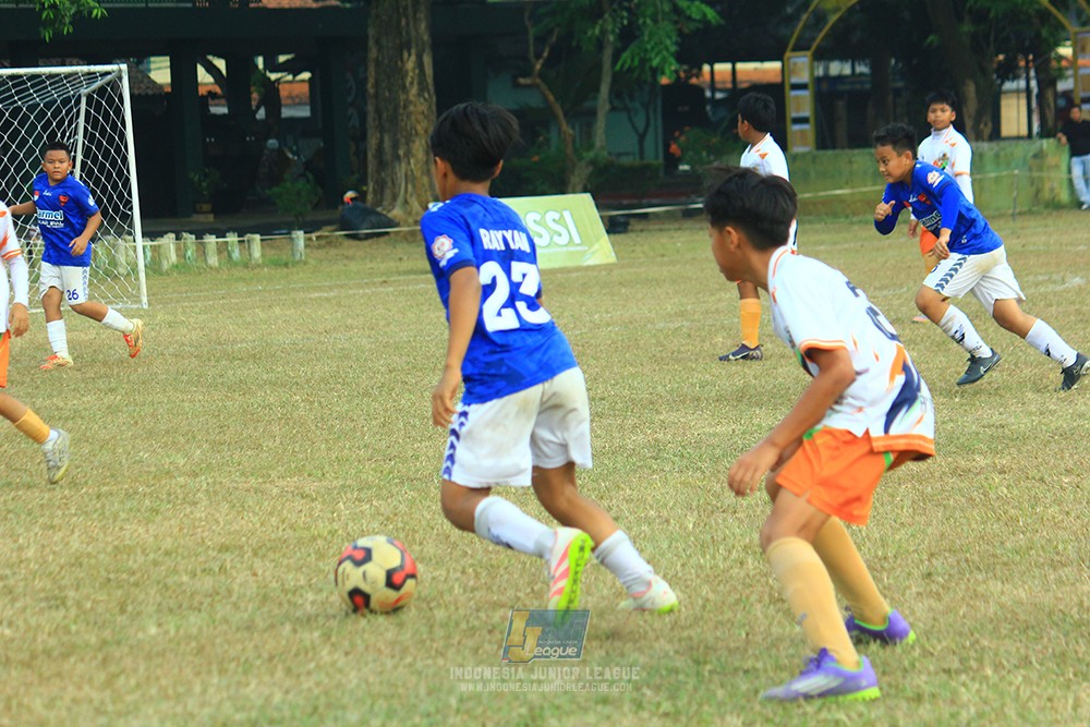 ijlu11 big8 190726 provision soccer school vs fifa farmel