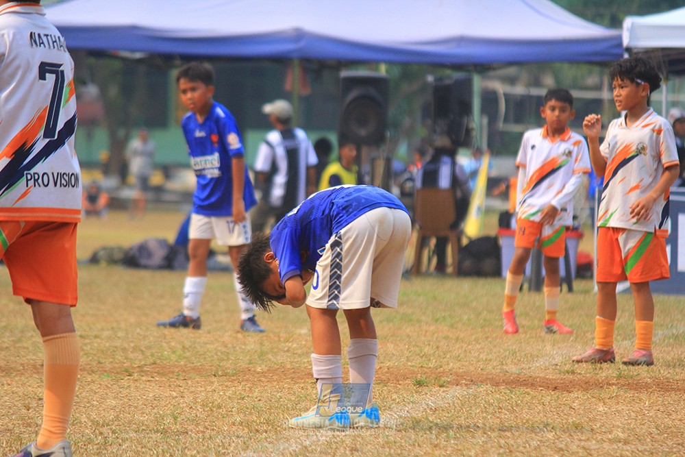 ijlu11 big8 190726 provision soccer school vs fifa farmel