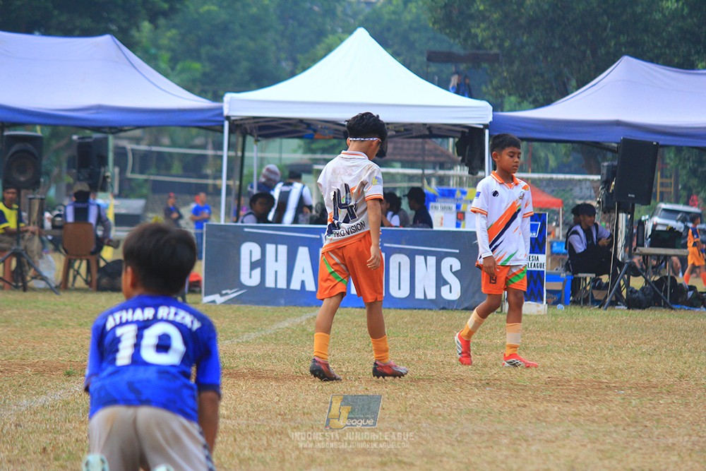 ijlu11 big8 190726 provision soccer school vs fifa farmel
