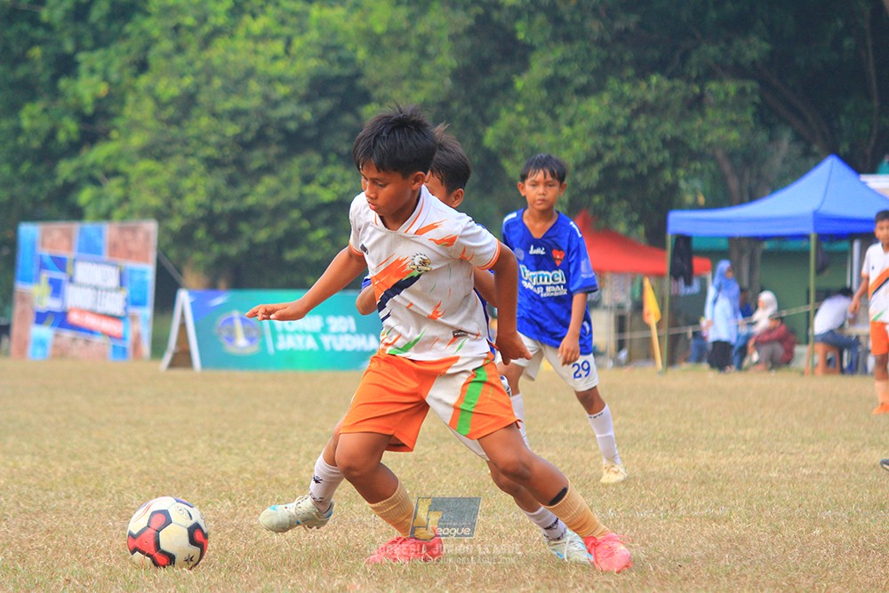 ijlu11 big8 190726 provision soccer school vs fifa farmel