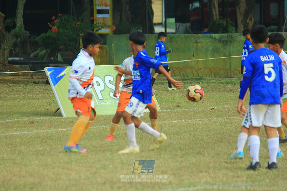 ijlu11 big8 190726 provision soccer school vs fifa farmel