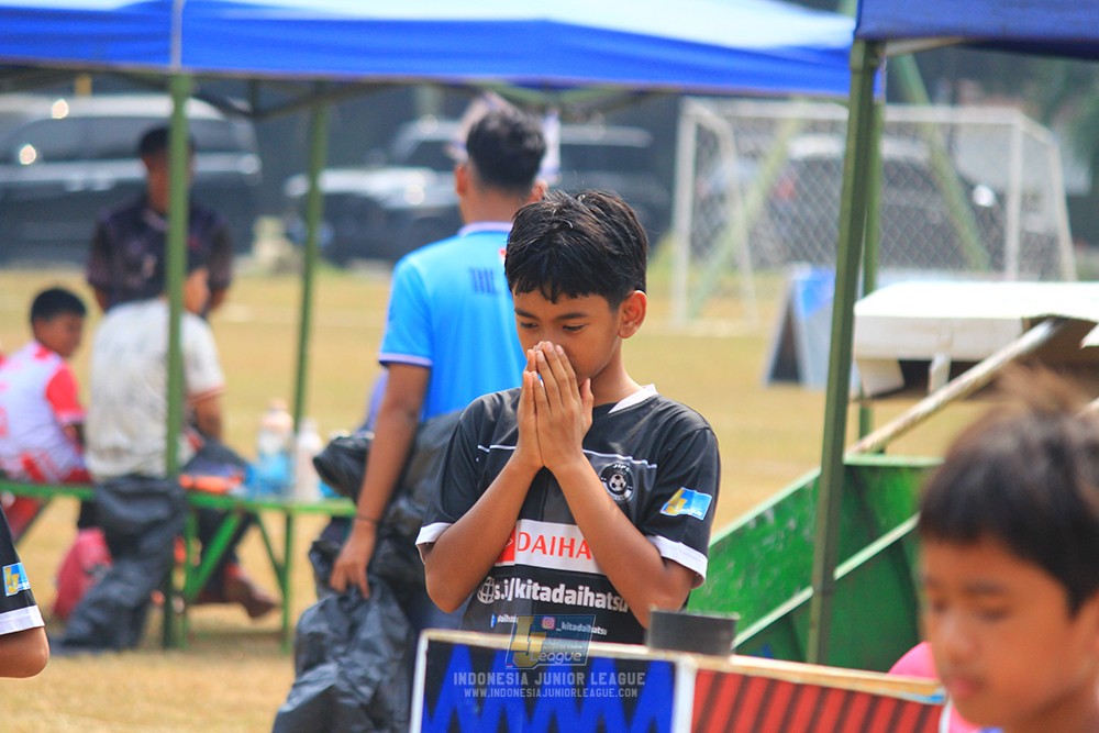 ijlu11 big8 190726 steelford united vs jips soccer