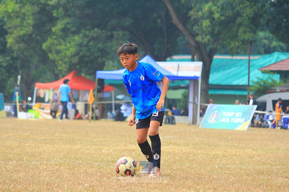 ijlu11 big8 190726 steelford united vs jips soccer