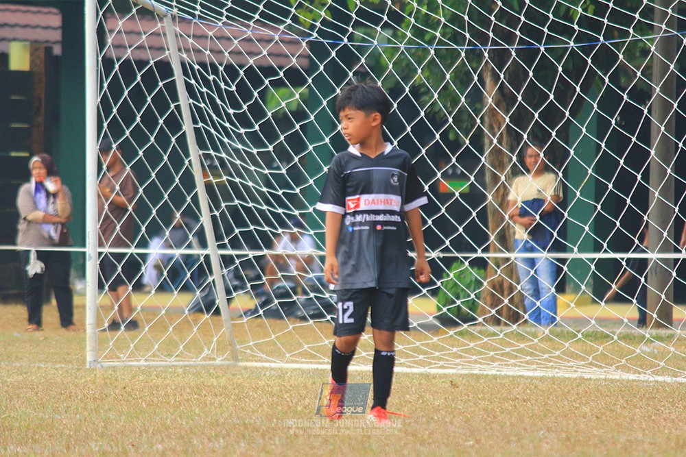 ijlu11 big8 190726 steelford united vs jips soccer