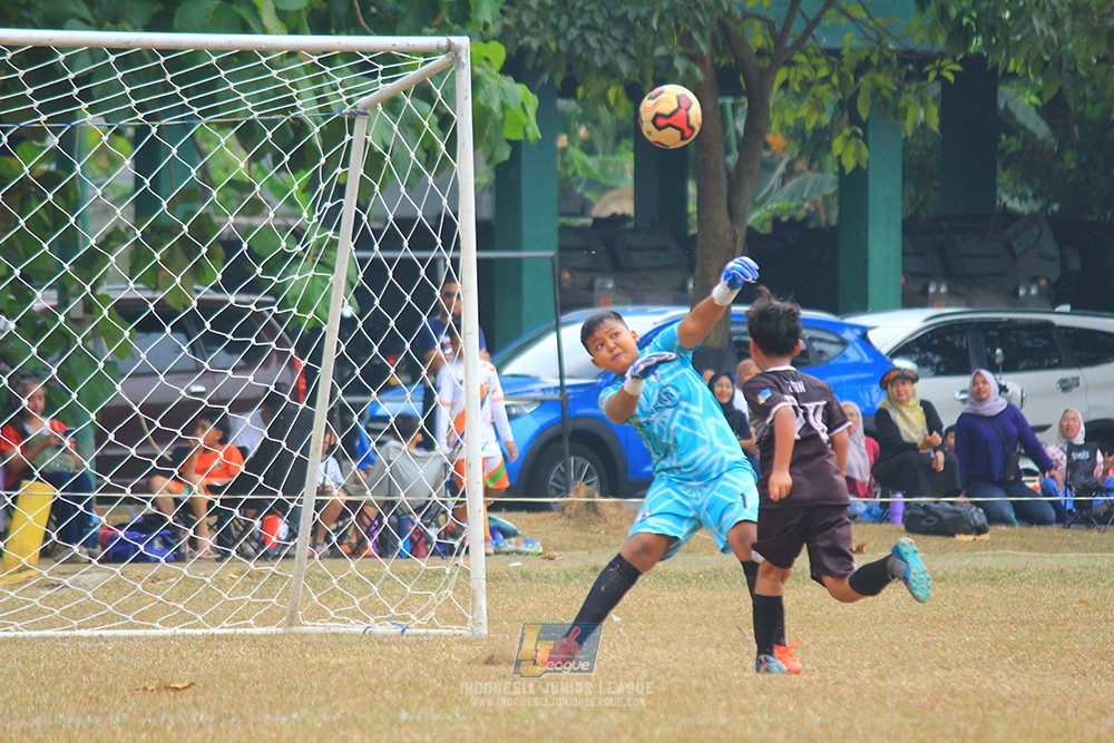 ijlu11 big8 190726 steelford united vs jips soccer