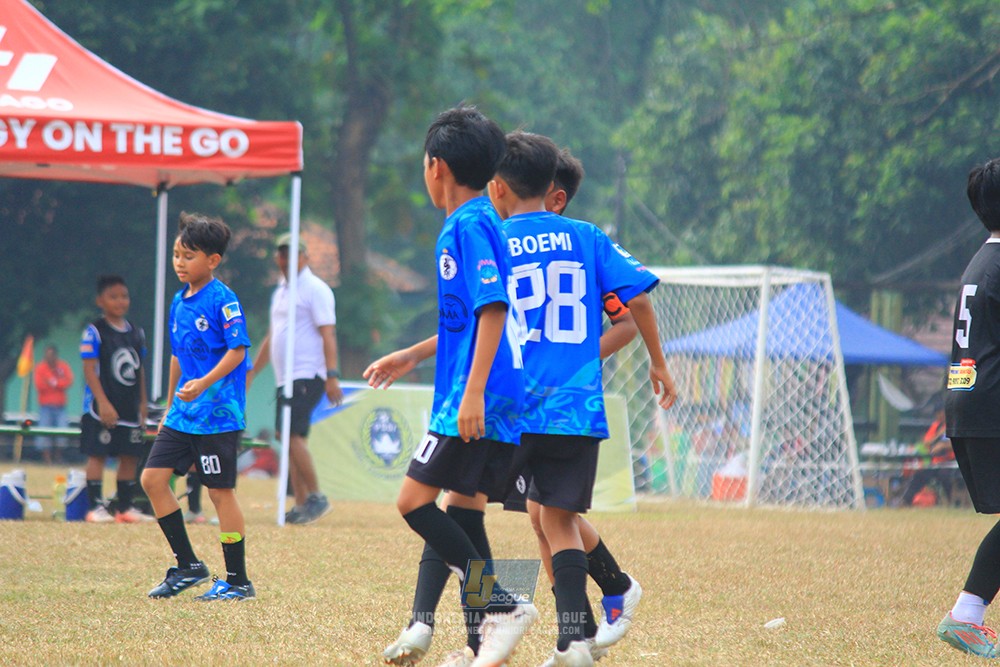 ijlu11 big8 190726 steelford united vs jips soccer
