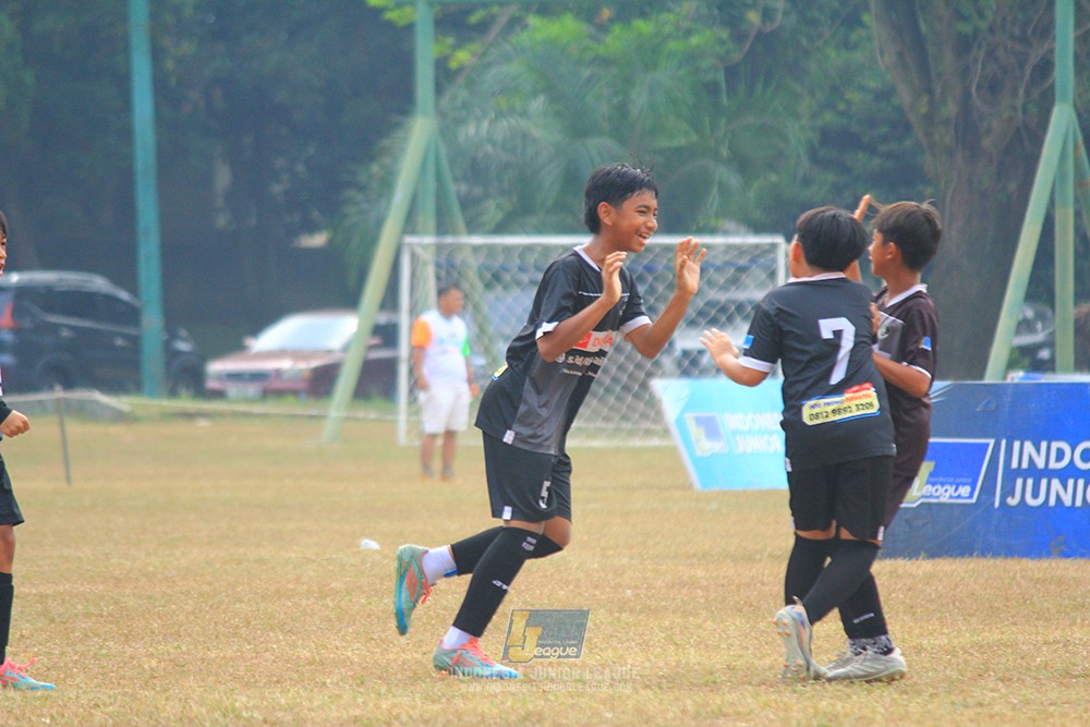 ijlu11 big8 190726 steelford united vs jips soccer