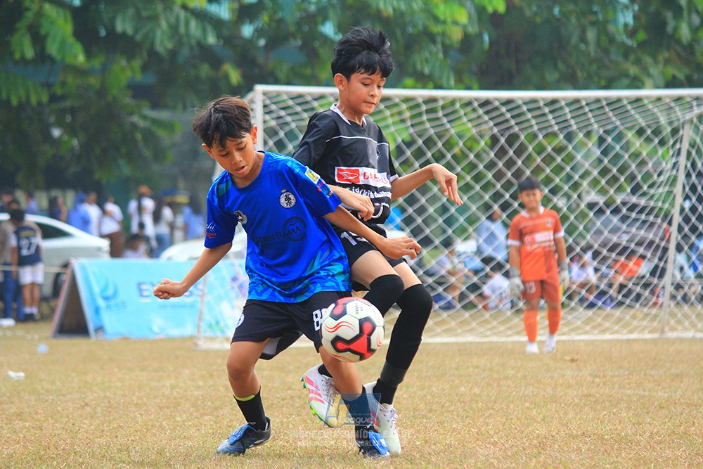 ijlu11 big8 190726 steelford united vs jips soccer