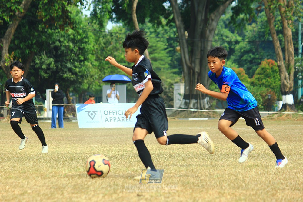 ijlu11 big8 190726 steelford united vs jips soccer