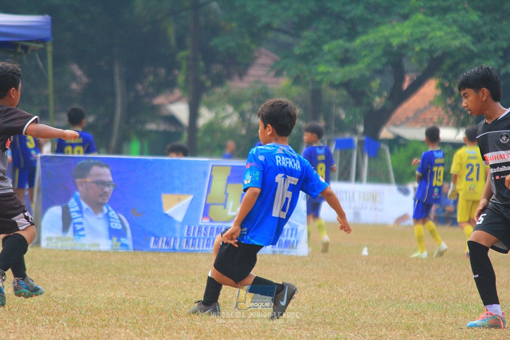 ijlu11 big8 190726 steelford united vs jips soccer