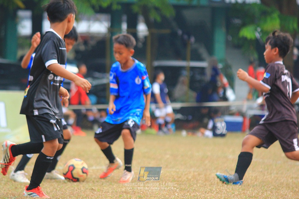 ijlu11 big8 190726 steelford united vs jips soccer