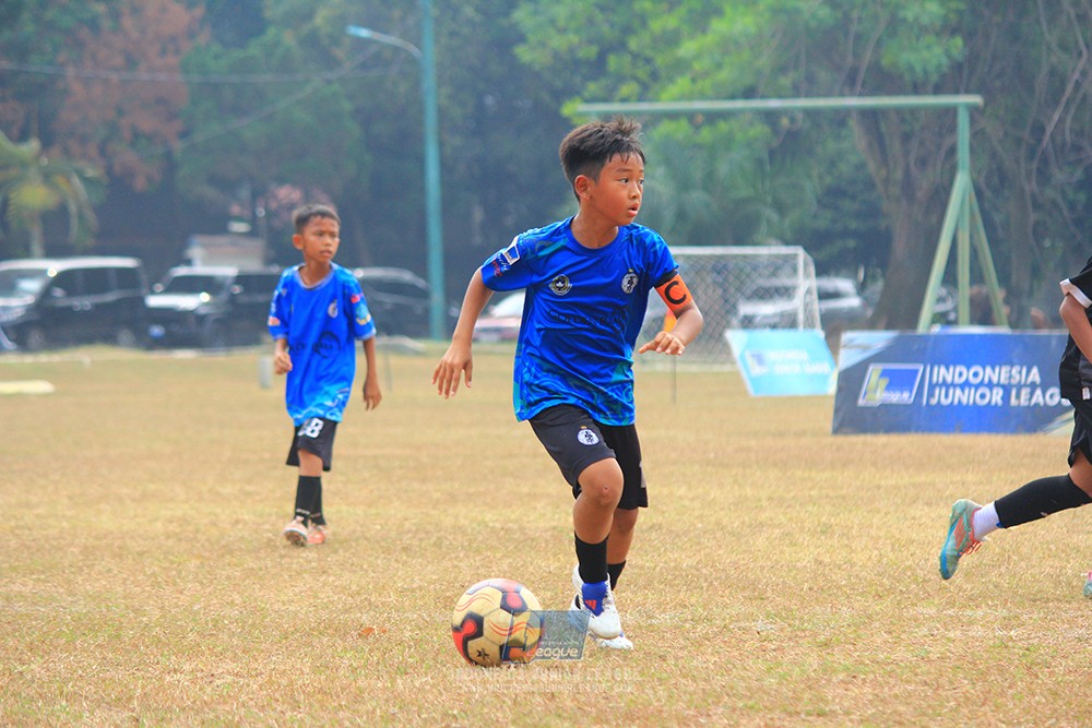 ijlu11 big8 190726 steelford united vs jips soccer