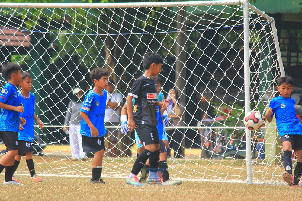 ijlu11 big8 190726 steelford united vs jips soccer