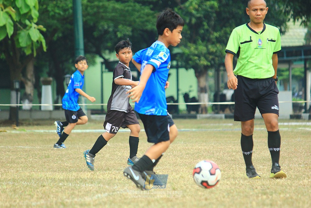 ijlu11 big8 190726 steelford united vs jips soccer