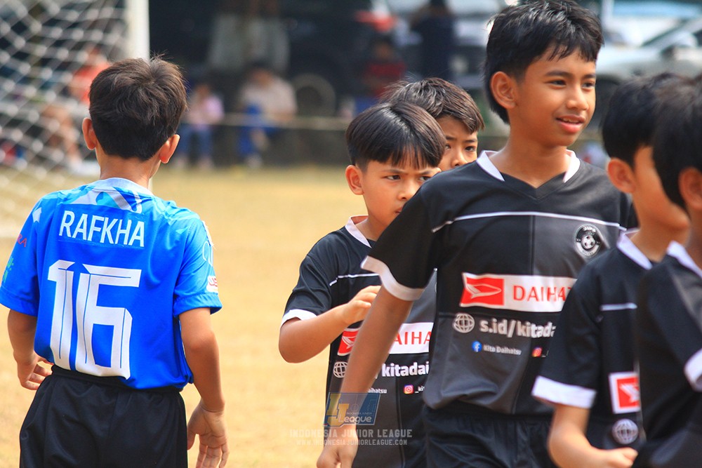 ijlu11 big8 190726 steelford united vs jips soccer