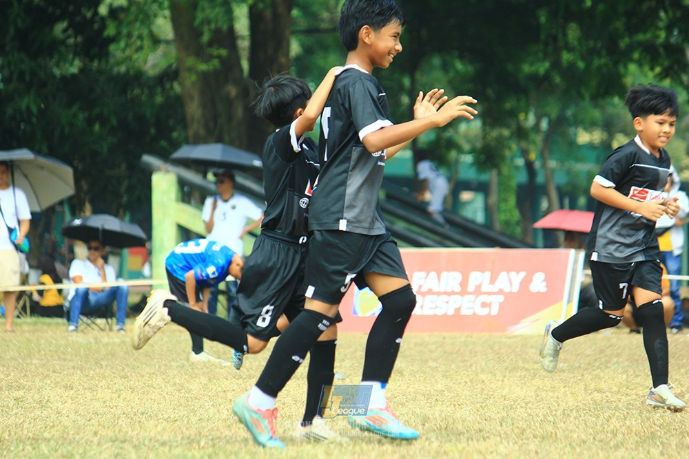 ijlu11 big8 190726 steelford united vs jips soccer