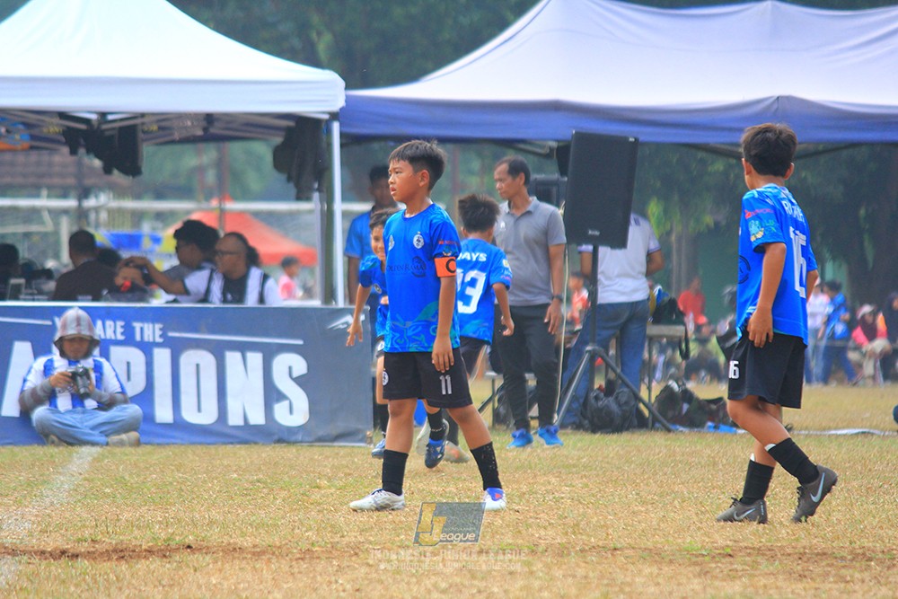 ijlu11 big8 190726 steelford united vs jips soccer