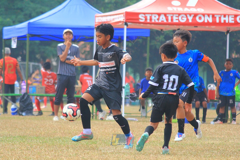 ijlu11 big8 190726 steelford united vs jips soccer