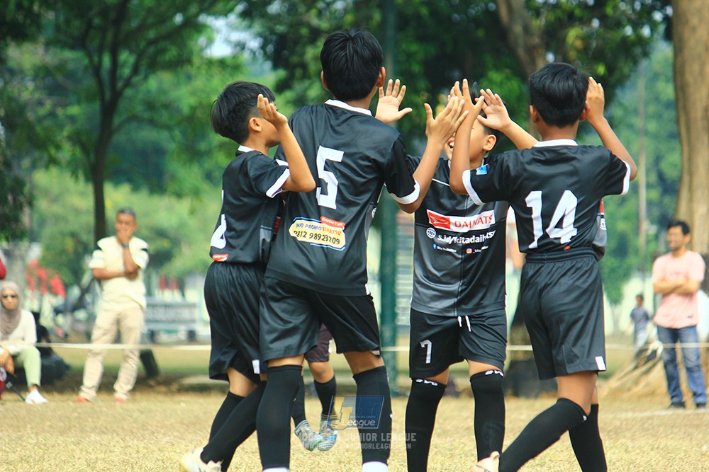 ijlu11 big8 190726 steelford united vs jips soccer