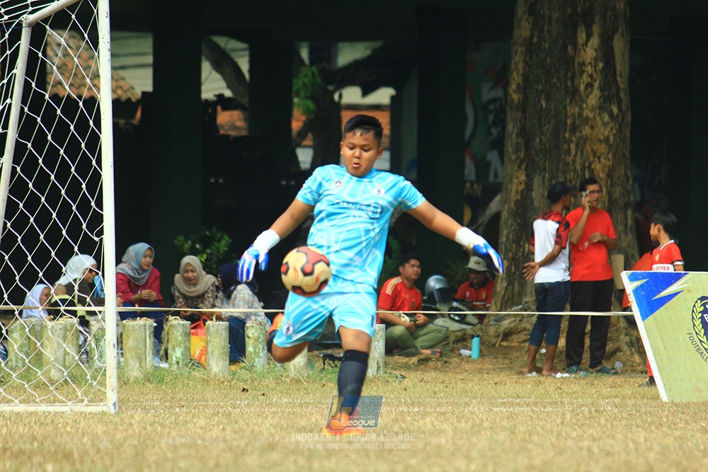 ijlu11 big8 190726 steelford united vs jips soccer
