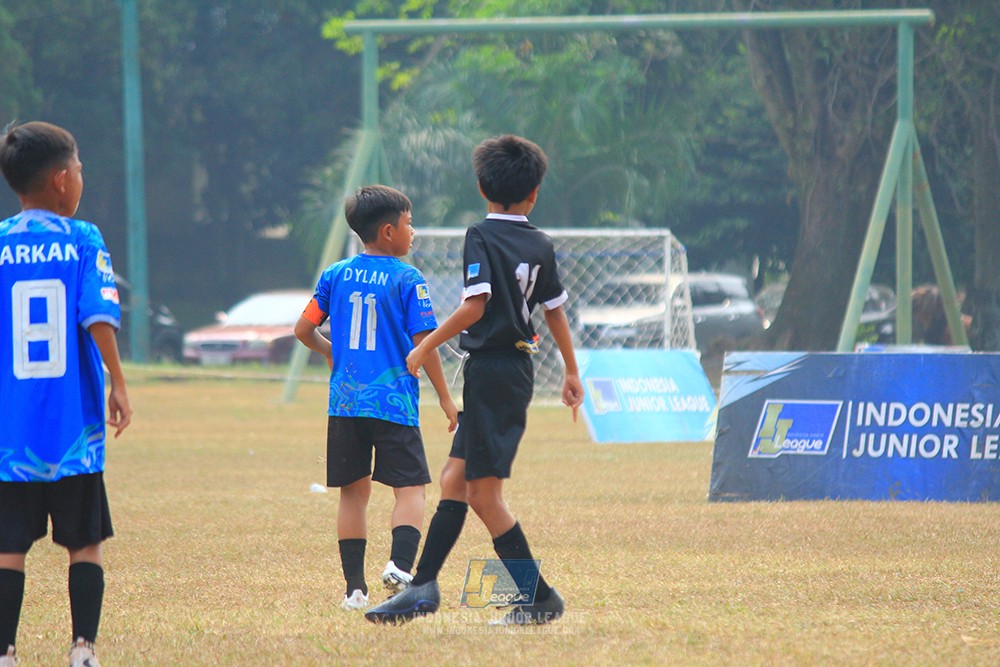 ijlu11 big8 190726 steelford united vs jips soccer