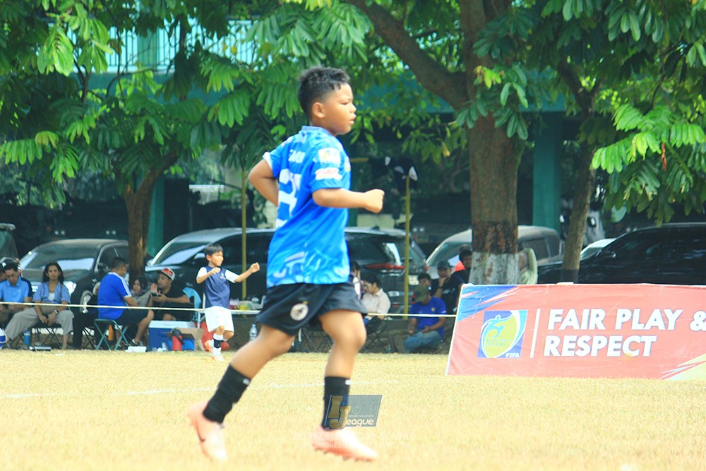 ijlu11 big8 190726 steelford united vs jips soccer