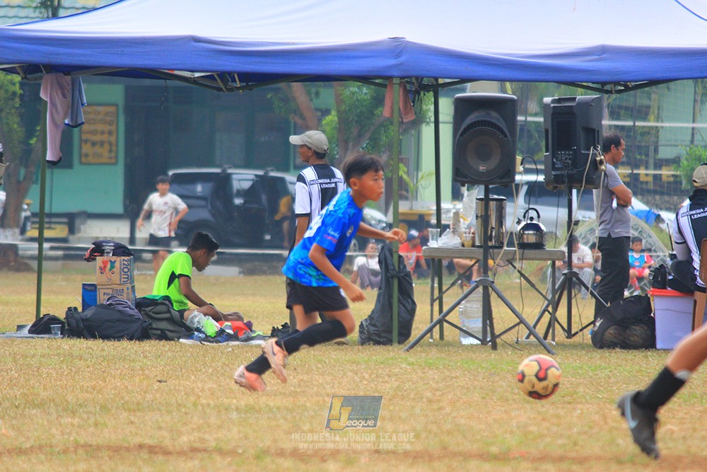 ijlu11 big8 190726 steelford united vs jips soccer