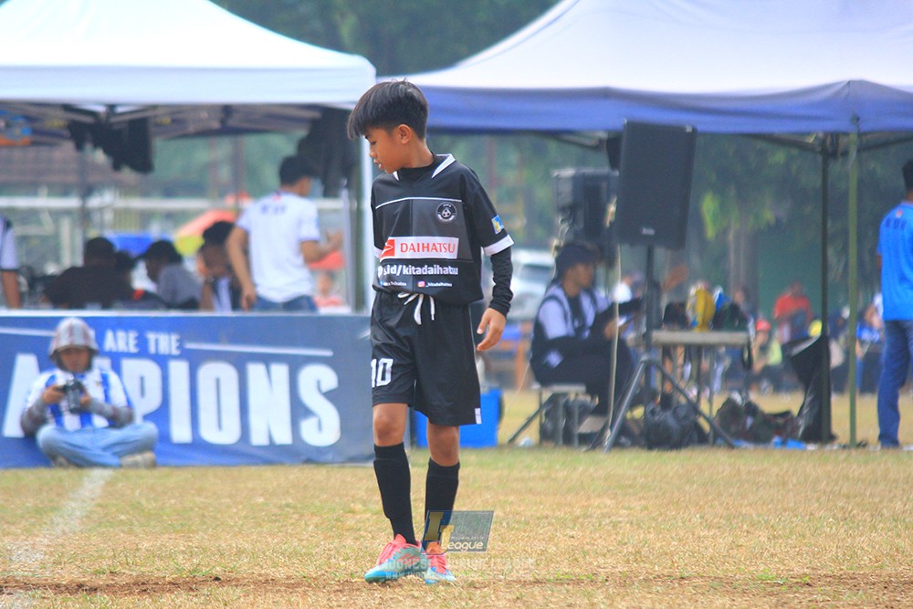 ijlu11 big8 190726 steelford united vs jips soccer