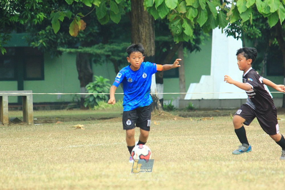 ijlu11 big8 190726 steelford united vs jips soccer