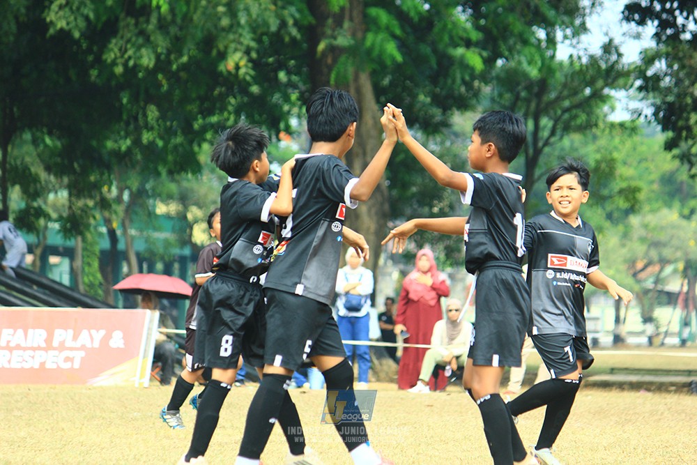 ijlu11 big8 190726 steelford united vs jips soccer