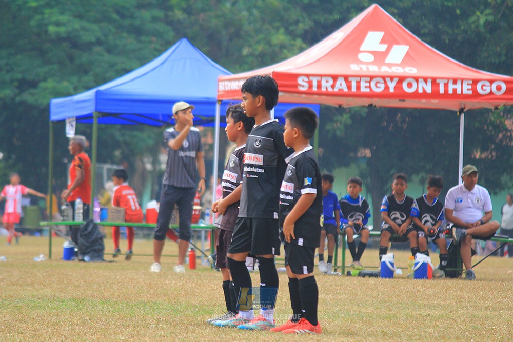 ijlu11 big8 190726 steelford united vs jips soccer