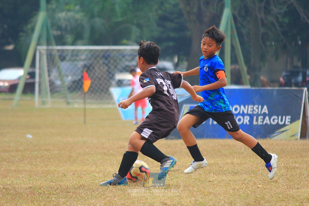 ijlu11 big8 190726 steelford united vs jips soccer