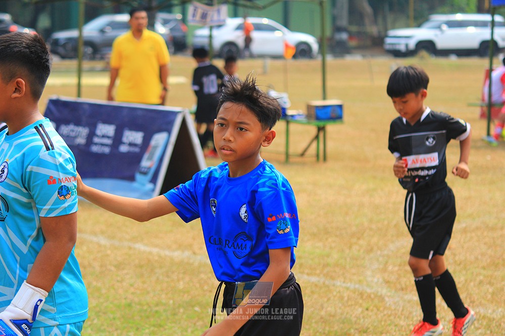 ijlu11 big8 190726 steelford united vs jips soccer