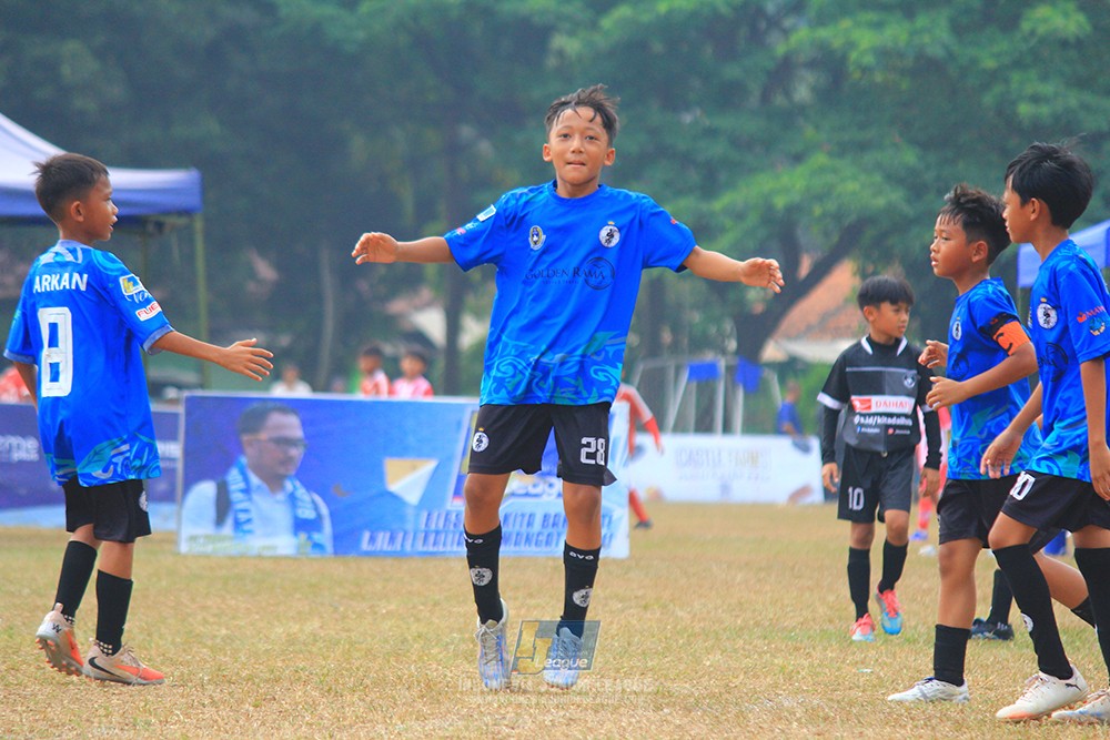 ijlu11 big8 190726 steelford united vs jips soccer