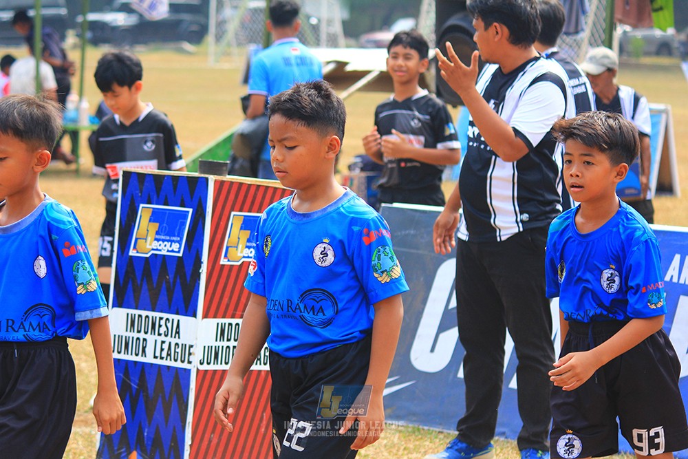 ijlu11 big8 190726 steelford united vs jips soccer
