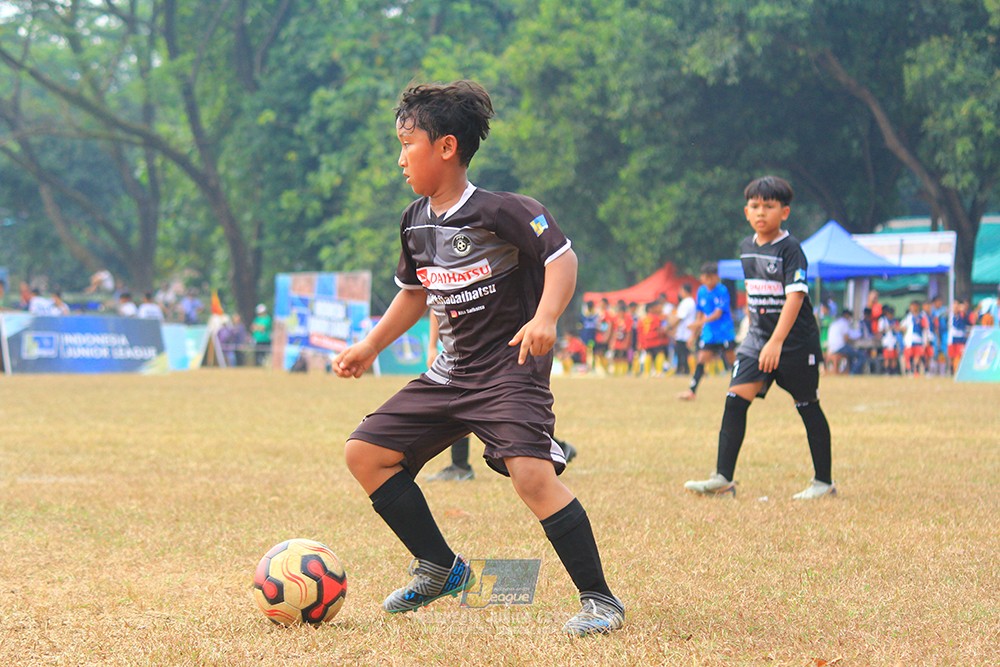 ijlu11 big8 190726 steelford united vs jips soccer