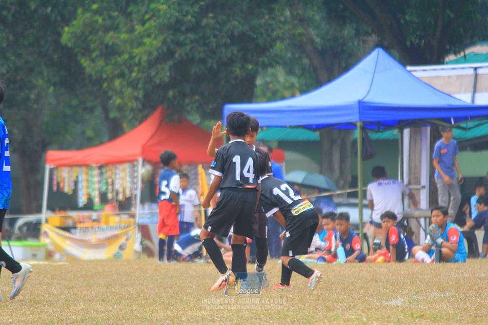 ijlu11 big8 190726 steelford united vs jips soccer