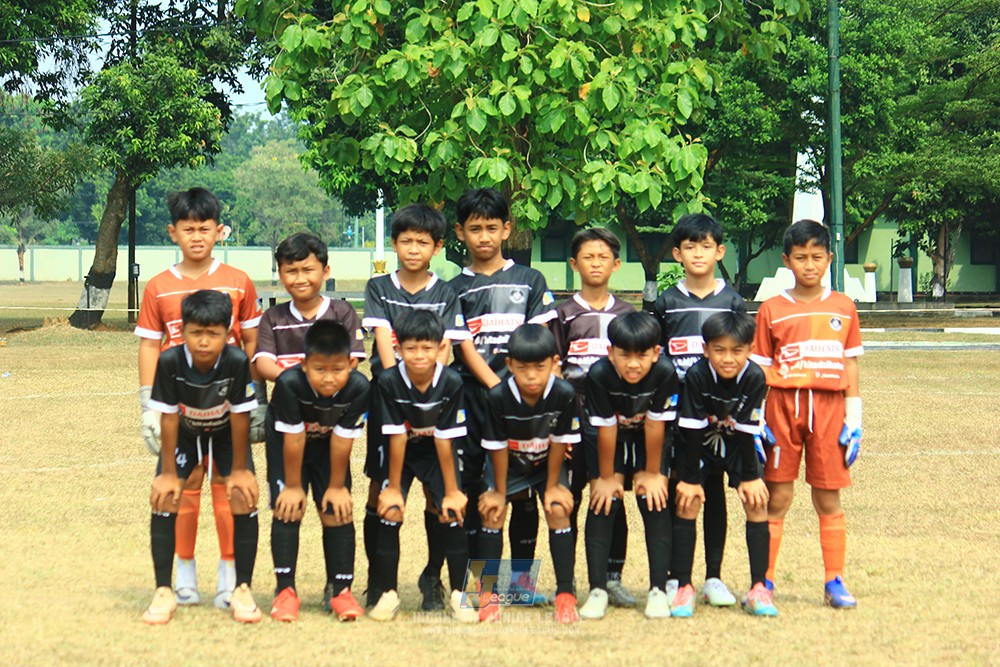 ijlu11 big8 190726 steelford united vs jips soccer