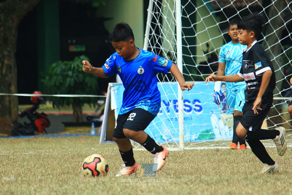 ijlu11 big8 190726 steelford united vs jips soccer