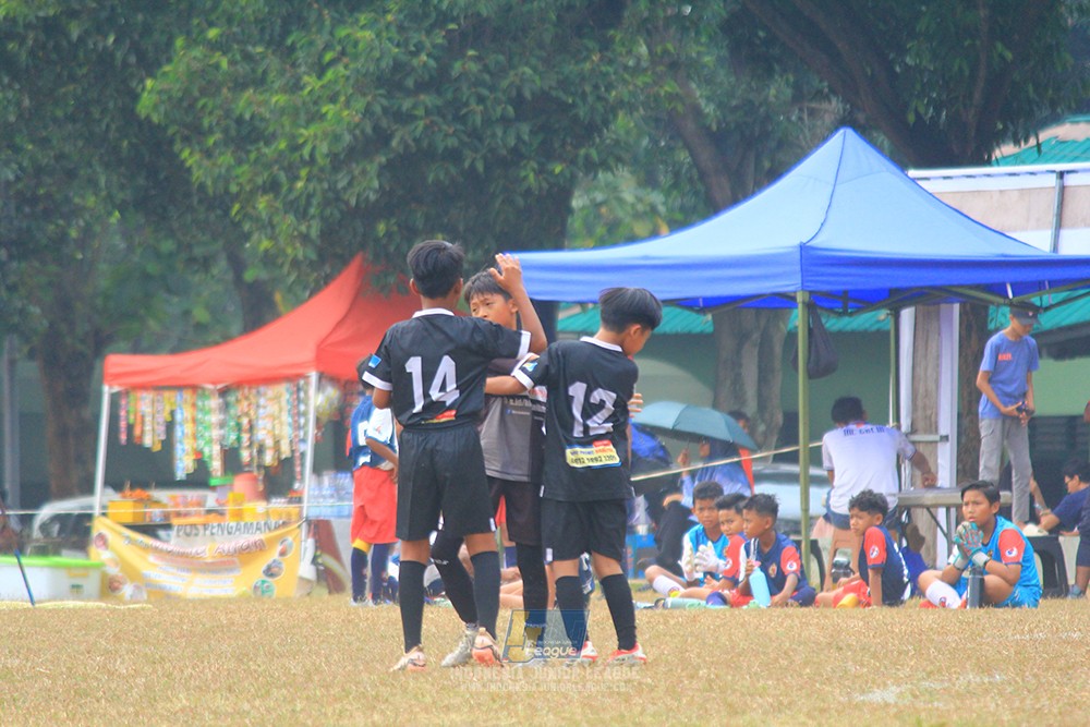 ijlu11 big8 190726 steelford united vs jips soccer