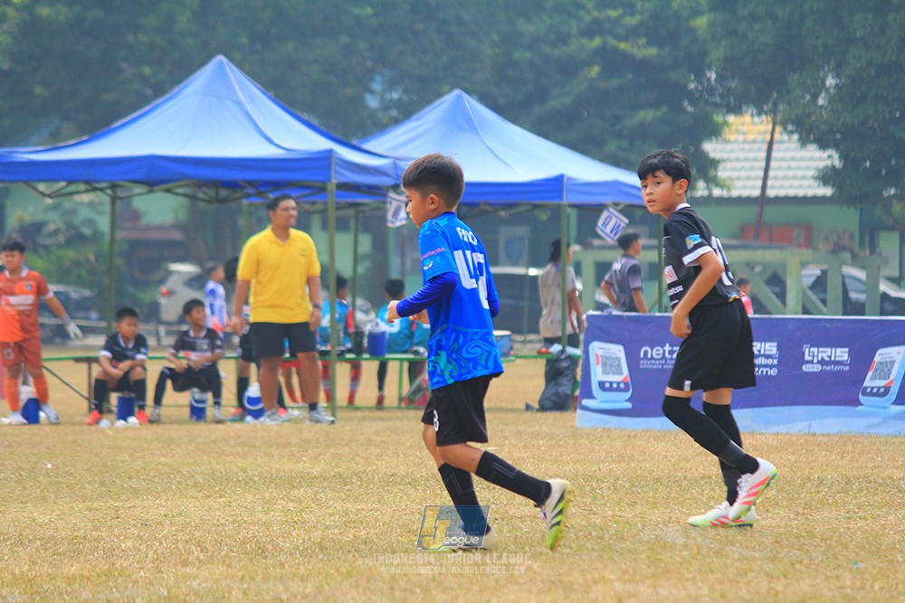 ijlu11 big8 190726 steelford united vs jips soccer