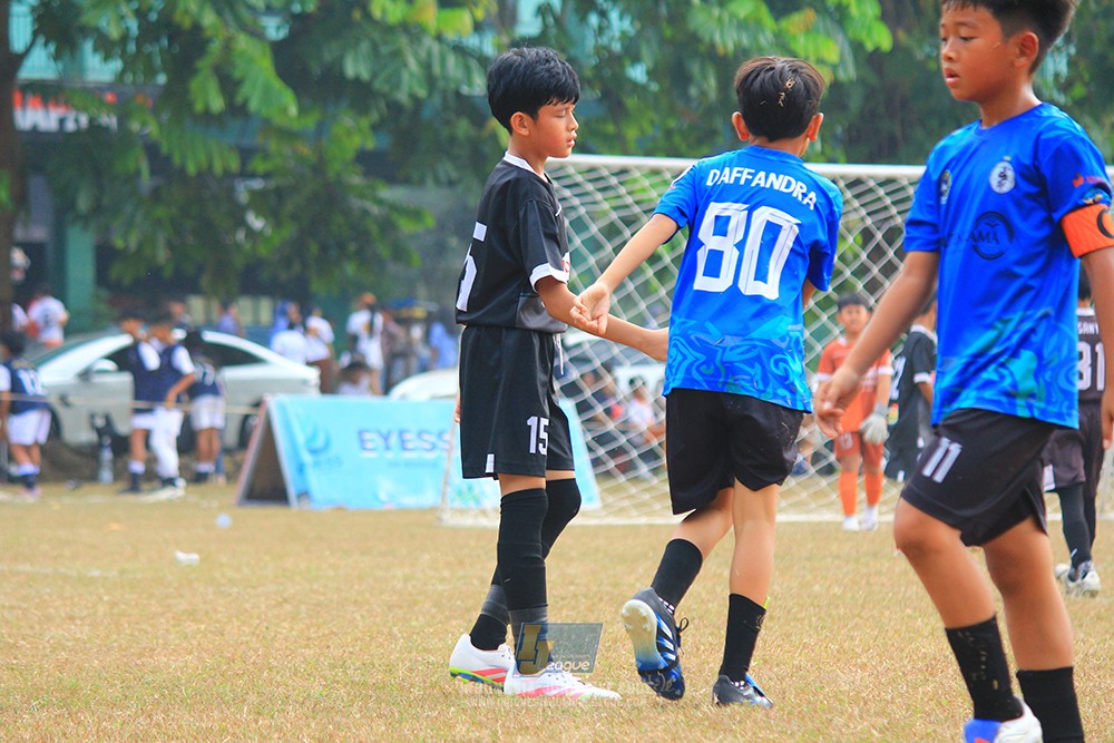ijlu11 big8 190726 steelford united vs jips soccer