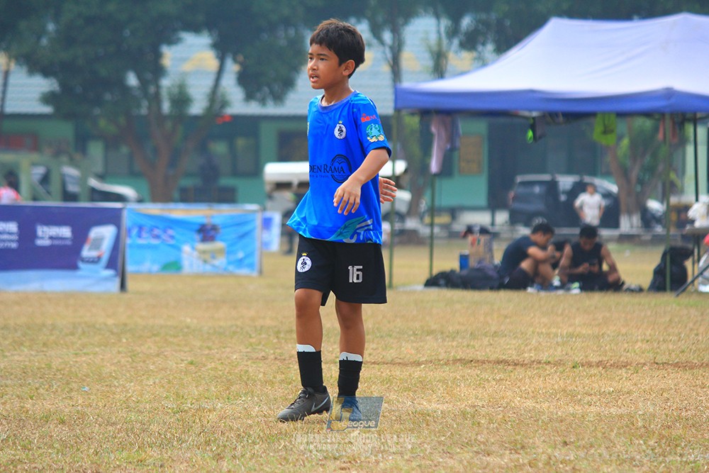 ijlu11 big8 190726 steelford united vs jips soccer