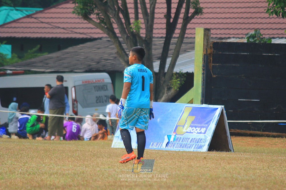 ijlu11 big8 190726 steelford united vs jips soccer