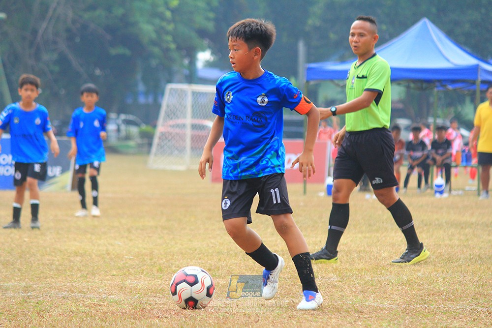ijlu11 big8 190726 steelford united vs jips soccer